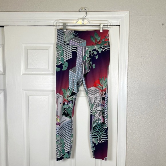 Nike Womens Japan Tokyo
Building Dri-FIT Epic Lux Leggings Running Tights Size S - Picture 1 of 13